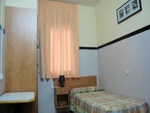 ゲストハウス Segre バルセロナ