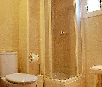 Guest house Segre 2*